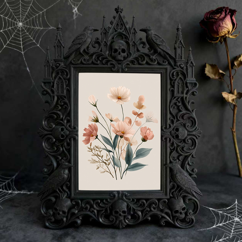 Hard-to-find Gothic Dark-style Photo Frame | Vampire Cosplay Contest Booth Decor, Photo Ornament, Wall/Table Dual-use, Artistic Frame