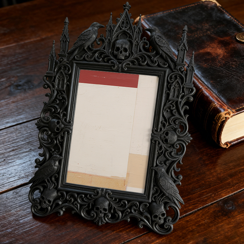 Edgy-classic Gothic Dark-style Photo Frame | Horror Movie Fan Cave Shelf Decor, Photo Ornament, Dual-use Display, Minimalist Frame