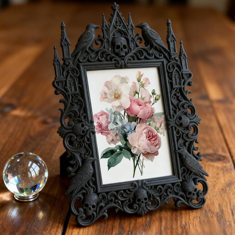 Bestselling-hit Gothic Dark-style Photo Frame | Halloween Haunted Mall Photo Booth Decor, Photo Ornament, Wall-mountable & Tabletop, Lightwe