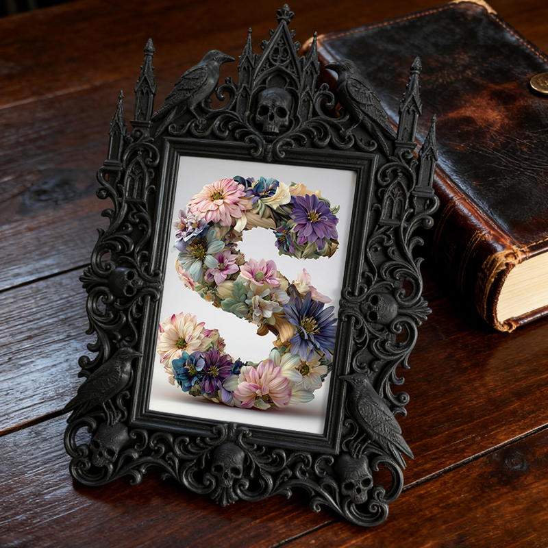 Must-snag Gothic Dark-style Photo Frame | Gothic Balcony Railing Decor, Photo Ornament, Wall-mountable & Tabletop, Slim Frame