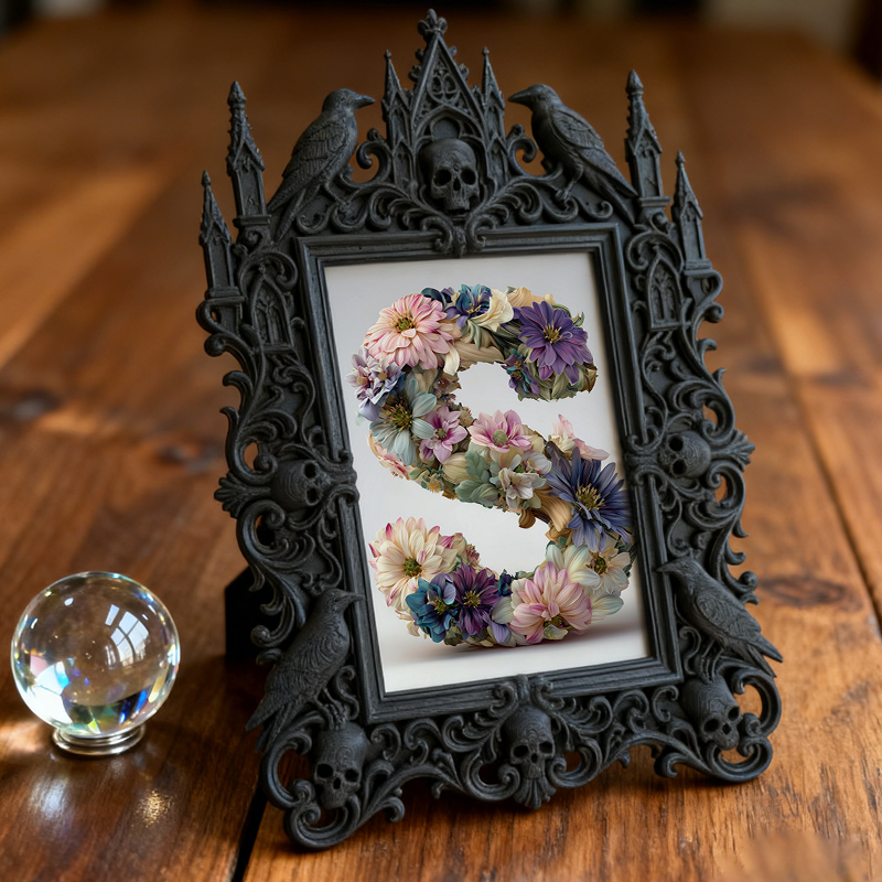 Must-snag Gothic Dark-style Photo Frame | Gothic Balcony Railing Decor, Photo Ornament, Wall-mountable & Tabletop, Slim Frame