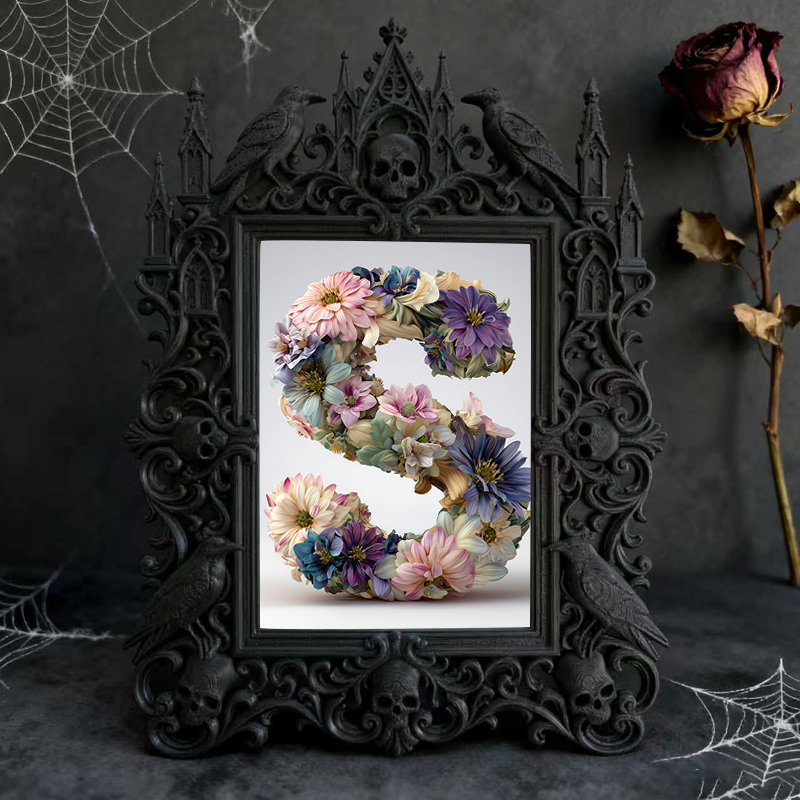Must-snag Gothic Dark-style Photo Frame | Gothic Balcony Railing Decor, Photo Ornament, Wall-mountable & Tabletop, Slim Frame