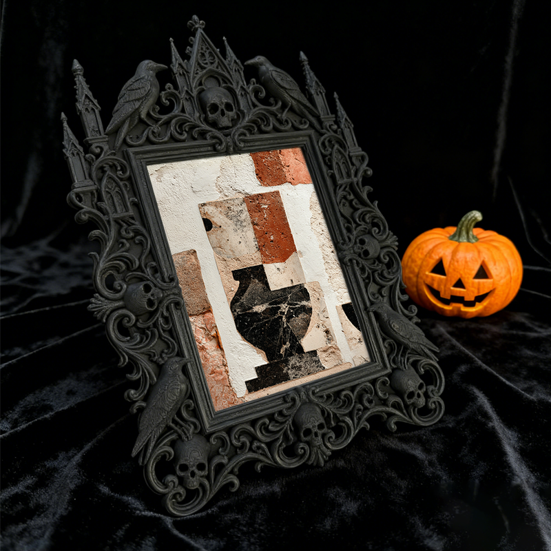 Hard-to-get Gothic Dark-style Photo Frame | Vampire LARP Themed Playroom Decor, Photo Ornament, Wall/Table Dual-use, Artistic Frame