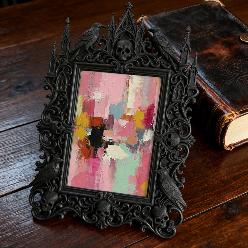 Shop-best-seller Gothic Dark-style Photo Frame | Vampire-themed Board Game Rental Shop Decor, Photo Ornament, Wall-mountable & Tabletop, Lig