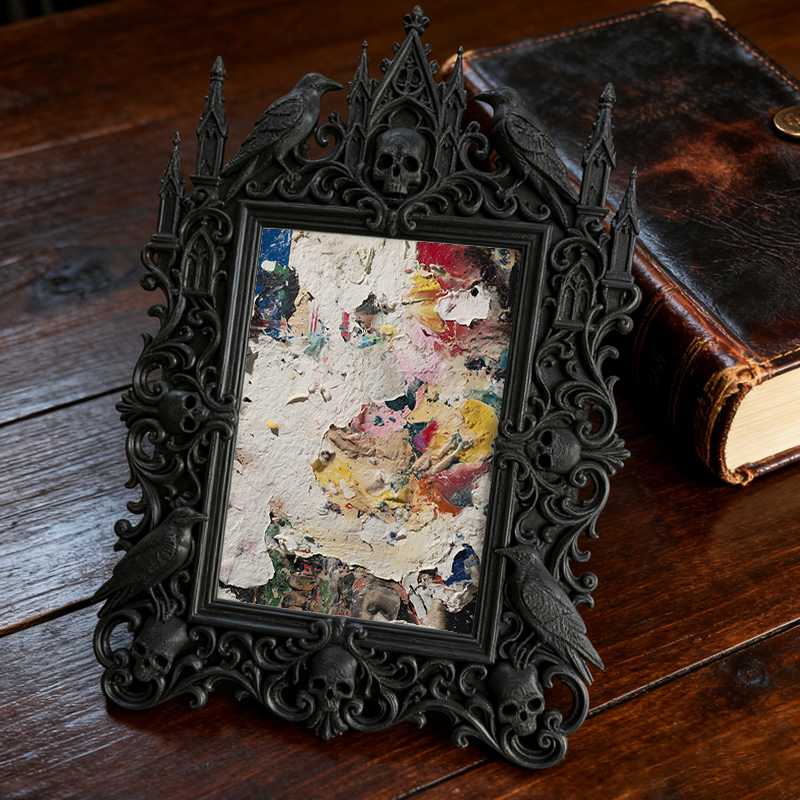 Edgy-top-pick Gothic Dark-style Photo Frame | Horror Movie Soundtrack CD Collection Shop Decor, Photo Ornament, Dual-use Display, Minimalist