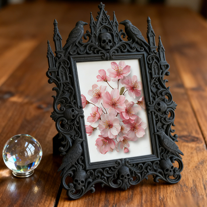 Bold-eye-catching Gothic Dark-style Photo Frame | Dark Fantasy Miniature Terrain Building Shop Decor, Photo Ornament, Wall-mountable & Table