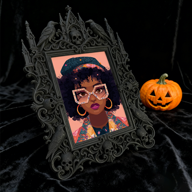 Edgy-classic-pick Gothic Dark-style Photo Frame | Horror Movie Fan Cave Wall Shelf Decor, Photo Ornament, Dual-use Display, Minimalist Frame
