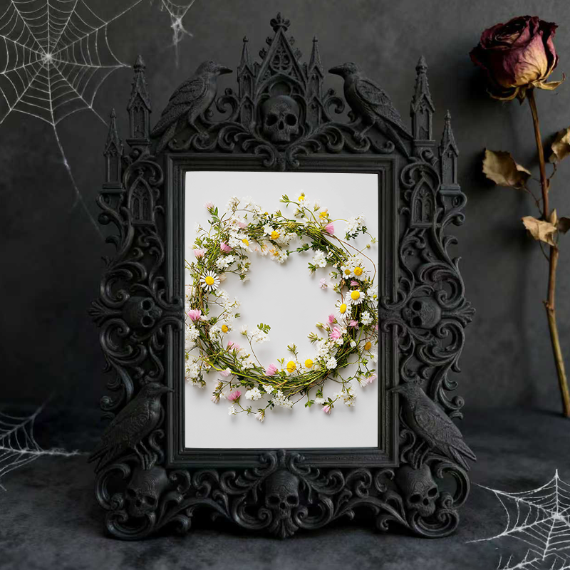 5-star-rated Gothic Dark-style Photo Frame | Gothic Body Piercing Tool Shop Decor, Photo Ornament, Dual-use Display, Sturdy Frame