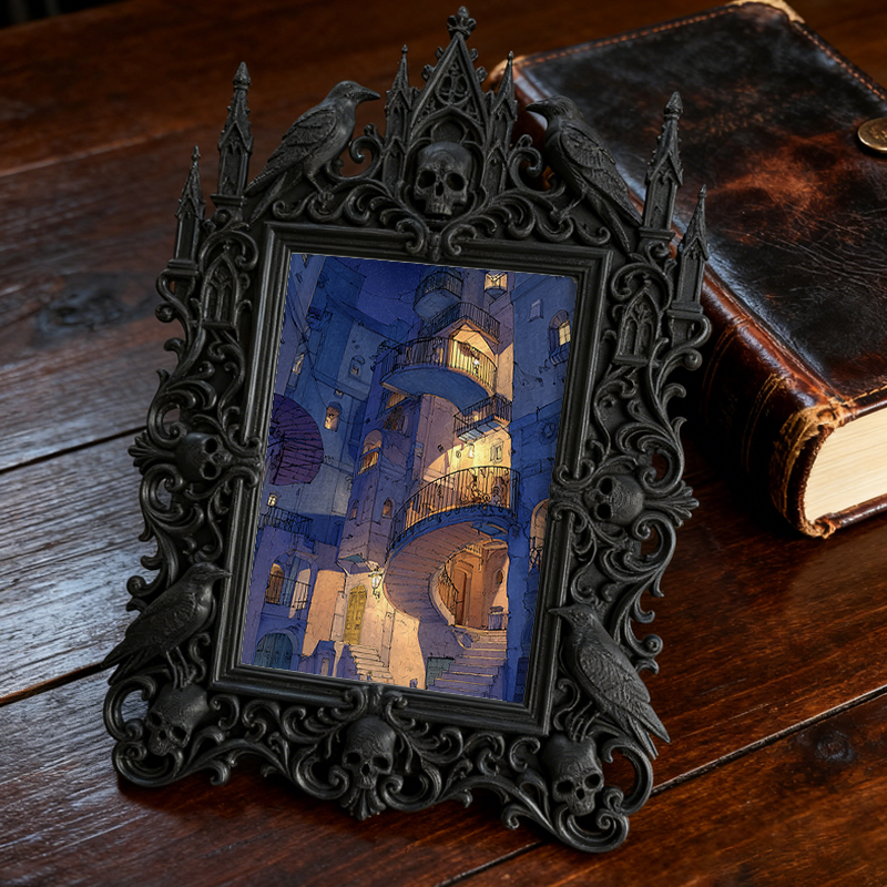 Trendy Gothic Dark-style Photo Frame | Horror Movie Theater Lobby Decor, Photo Ornament, Dual-use Display, Waterproof Fun Plastic Frame