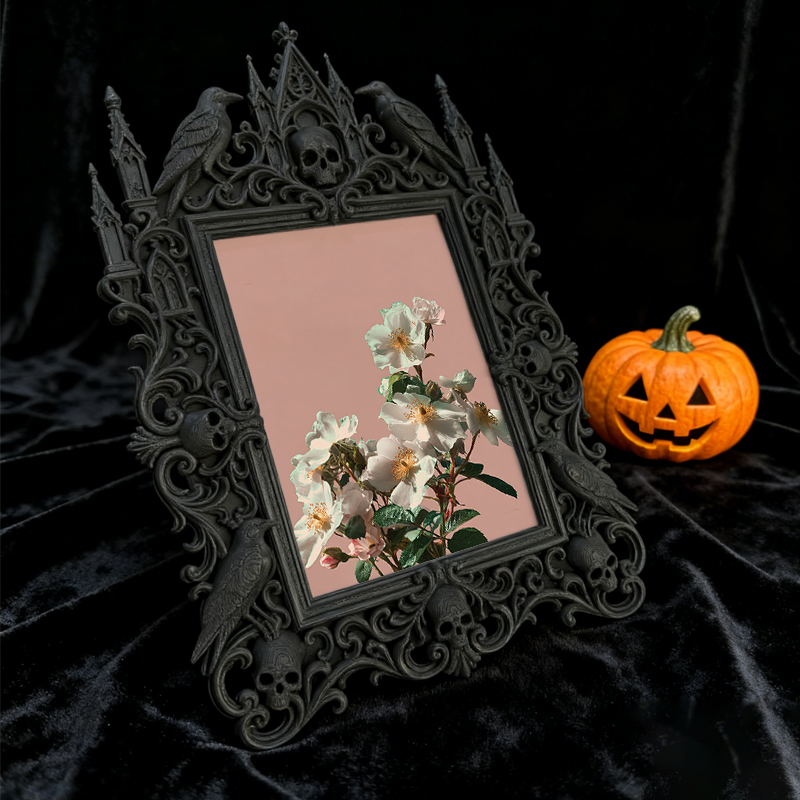 Chic Gothic Dark-style Photo Frame | Gothic Vintage Camera Shop Decor, Photo Ornament, Wall/Table Dual-use, Nostalgic Waterproof Frame