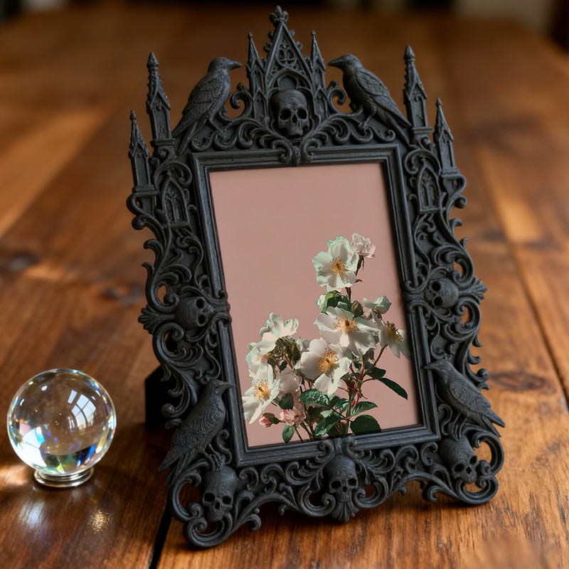 Chic Gothic Dark-style Photo Frame | Gothic Vintage Camera Shop Decor, Photo Ornament, Wall/Table Dual-use, Nostalgic Waterproof Frame