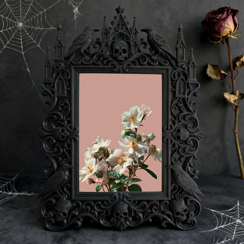 Chic Gothic Dark-style Photo Frame | Gothic Vintage Camera Shop Decor, Photo Ornament, Wall/Table Dual-use, Nostalgic Waterproof Frame